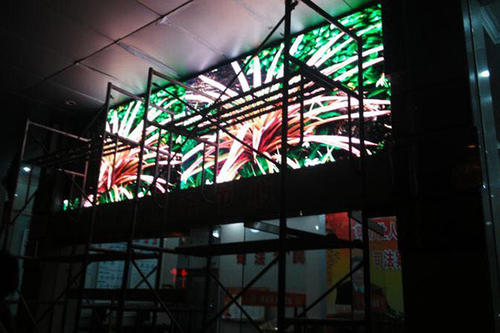 深圳玻璃幕墙LED显示屏